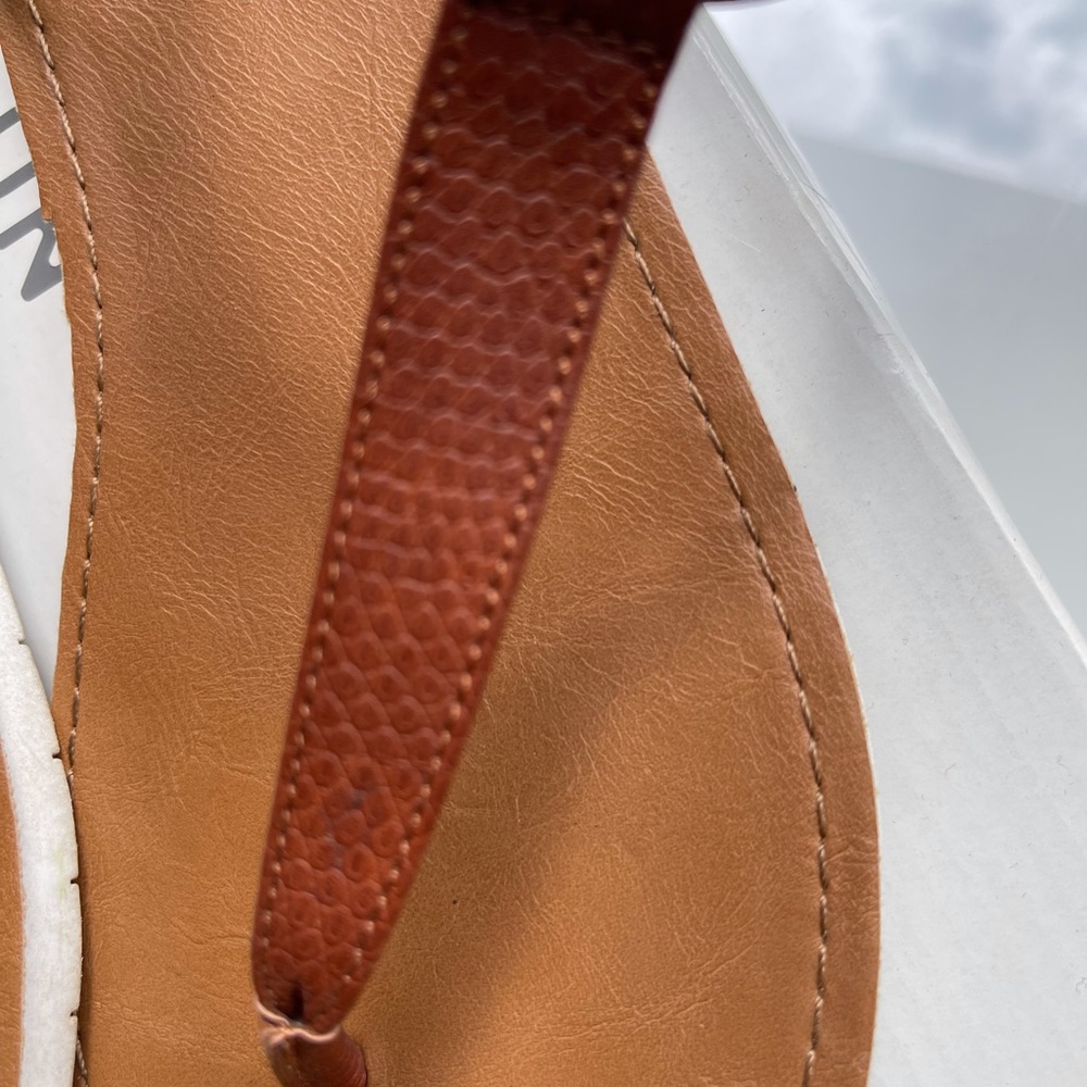 Sandals - Picture 2 of 7